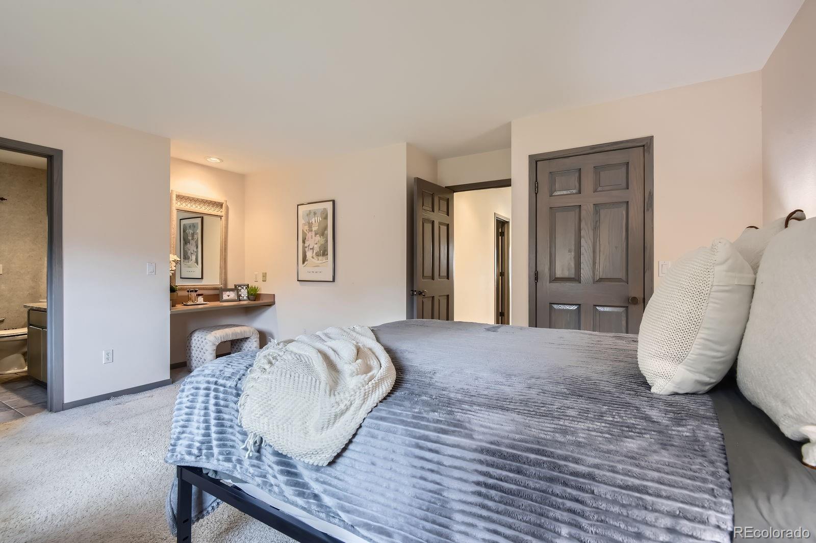 Highlands Ranch, Colorado, 80126, United States, 3 Bedrooms Bedrooms, ,4 BathroomsBathrooms,Residential,Active,1894162
