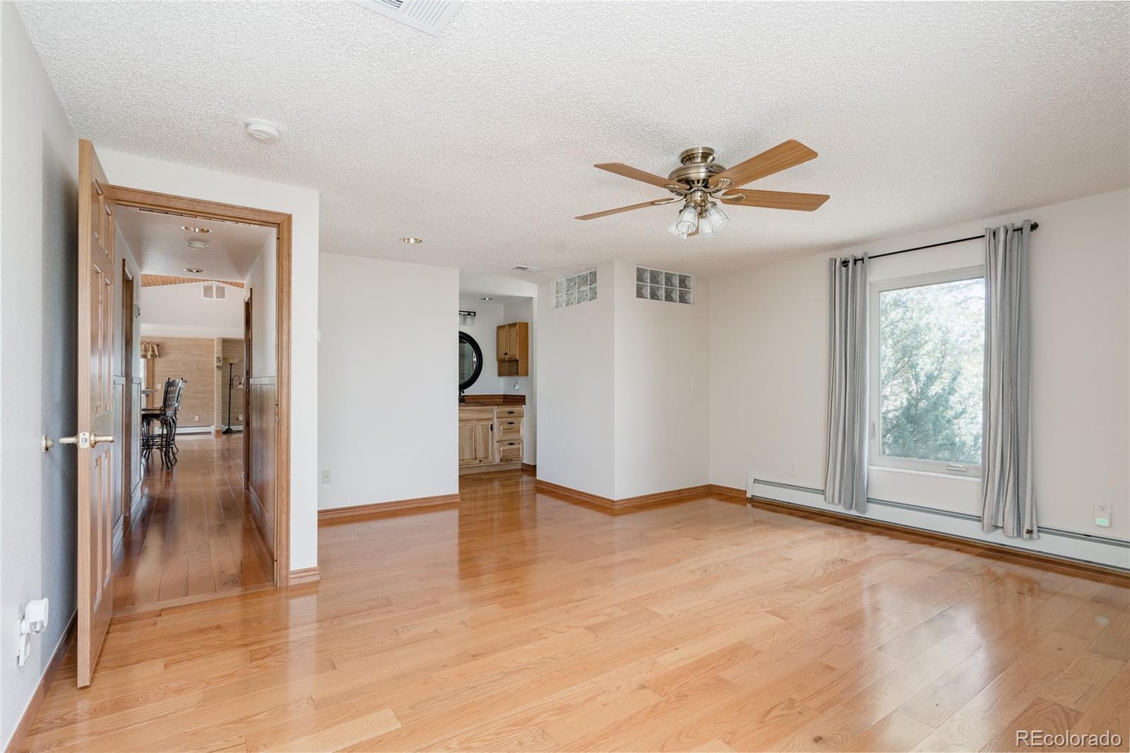 Loveland, Colorado, 80537, United States, 3 Bedrooms Bedrooms, ,3 BathroomsBathrooms,Residential,Active,1892432