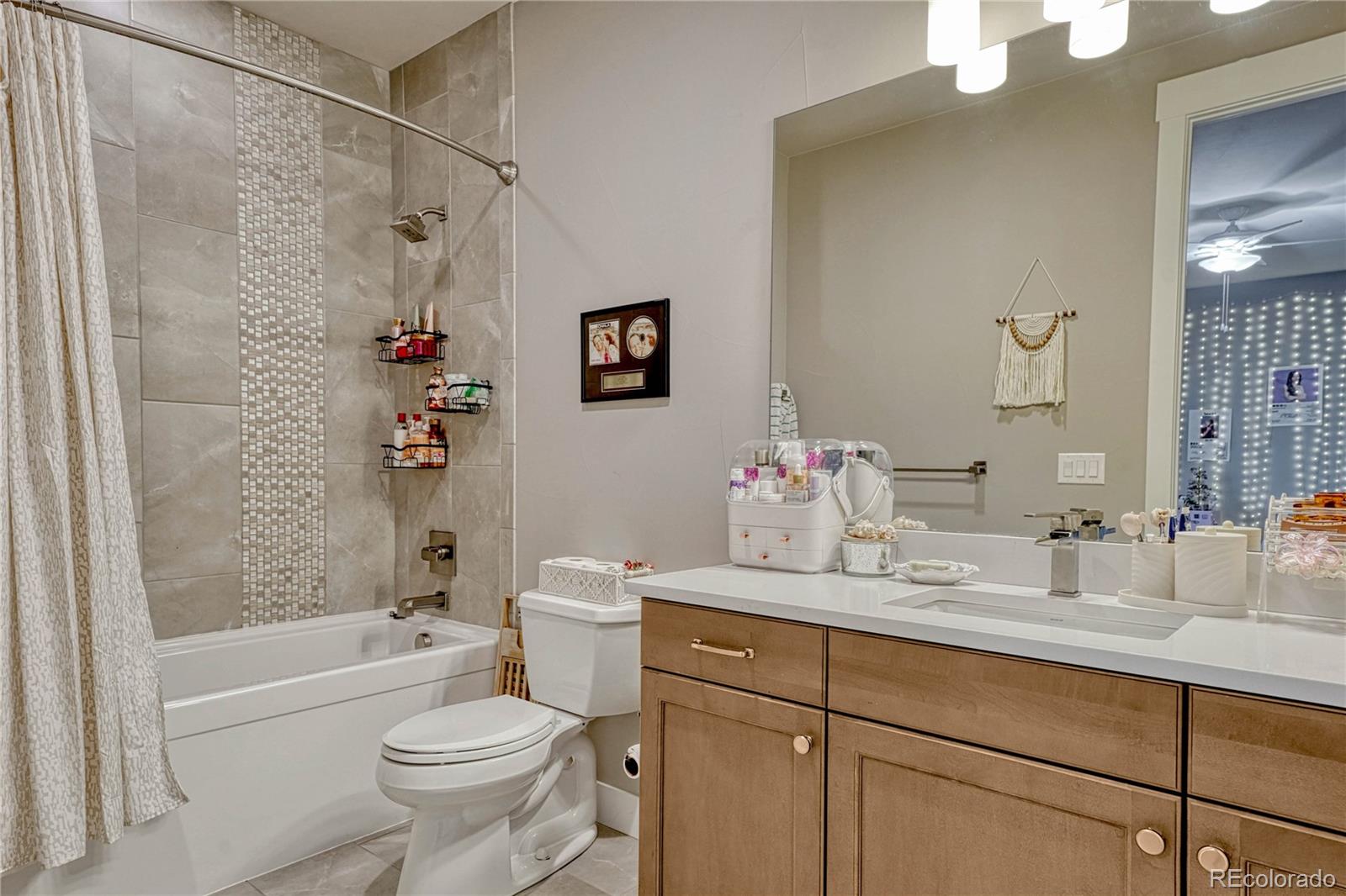 Castle Rock, Colorado, 80109, United States, 5 Bedrooms Bedrooms, ,6 BathroomsBathrooms,Residential,Active,1986908