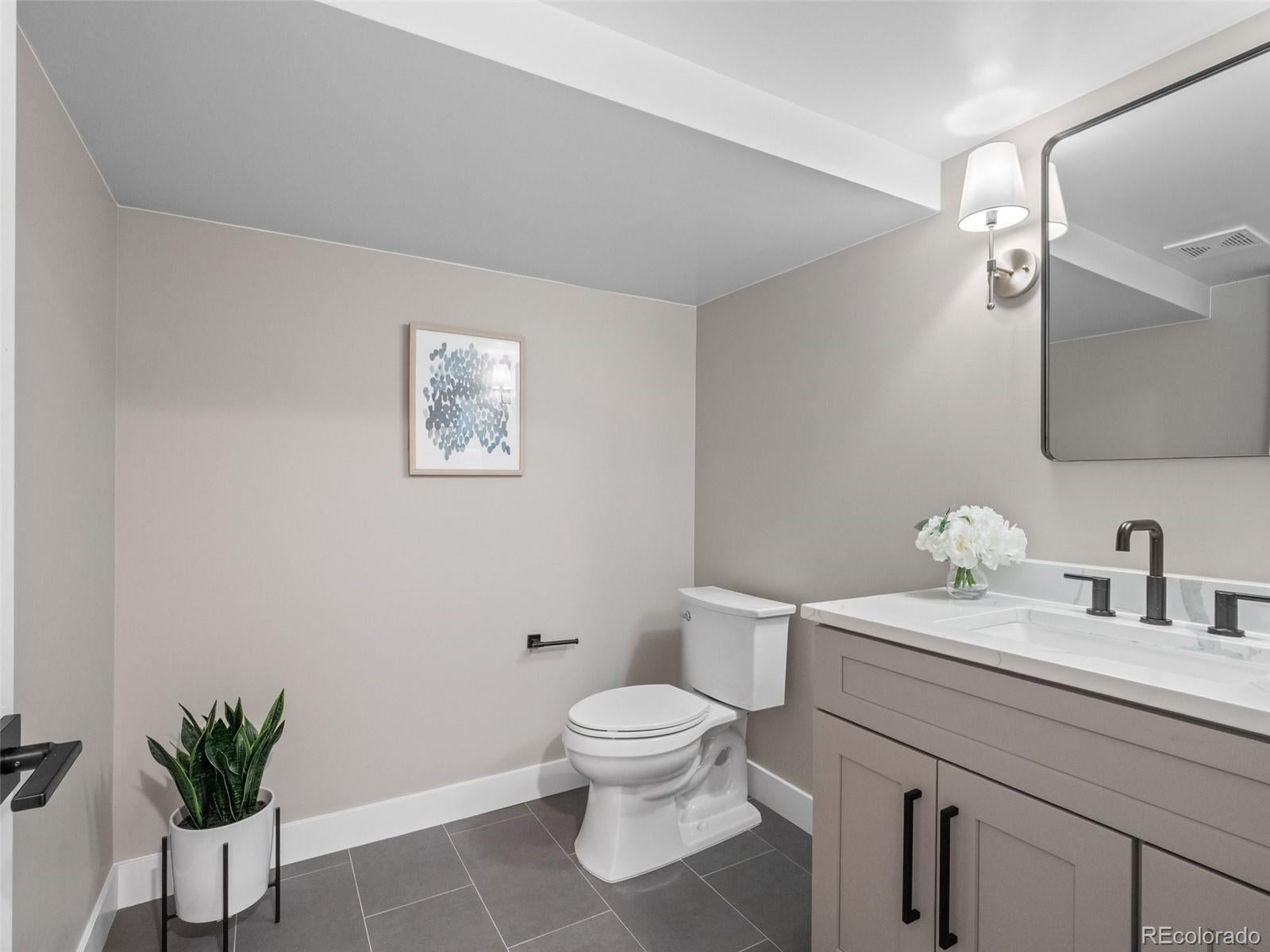 Denver, Colorado, 80210, United States, 5 Bedrooms Bedrooms, ,5 BathroomsBathrooms,Residential,Active,1945244