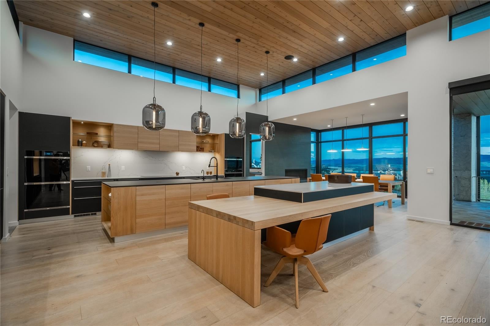 Highlands Ranch, Colorado, 80126, United States, 4 Bedrooms Bedrooms, ,7 BathroomsBathrooms,Residential,Active,2045709