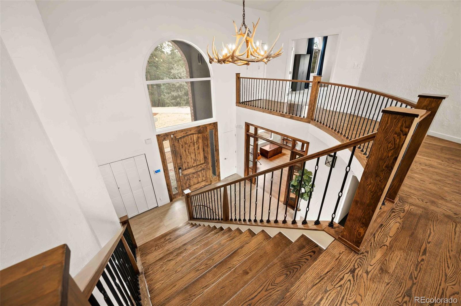 Golden, Colorado, 80401, United States, 4 Bedrooms Bedrooms, ,5 BathroomsBathrooms,Residential,Active,1922327