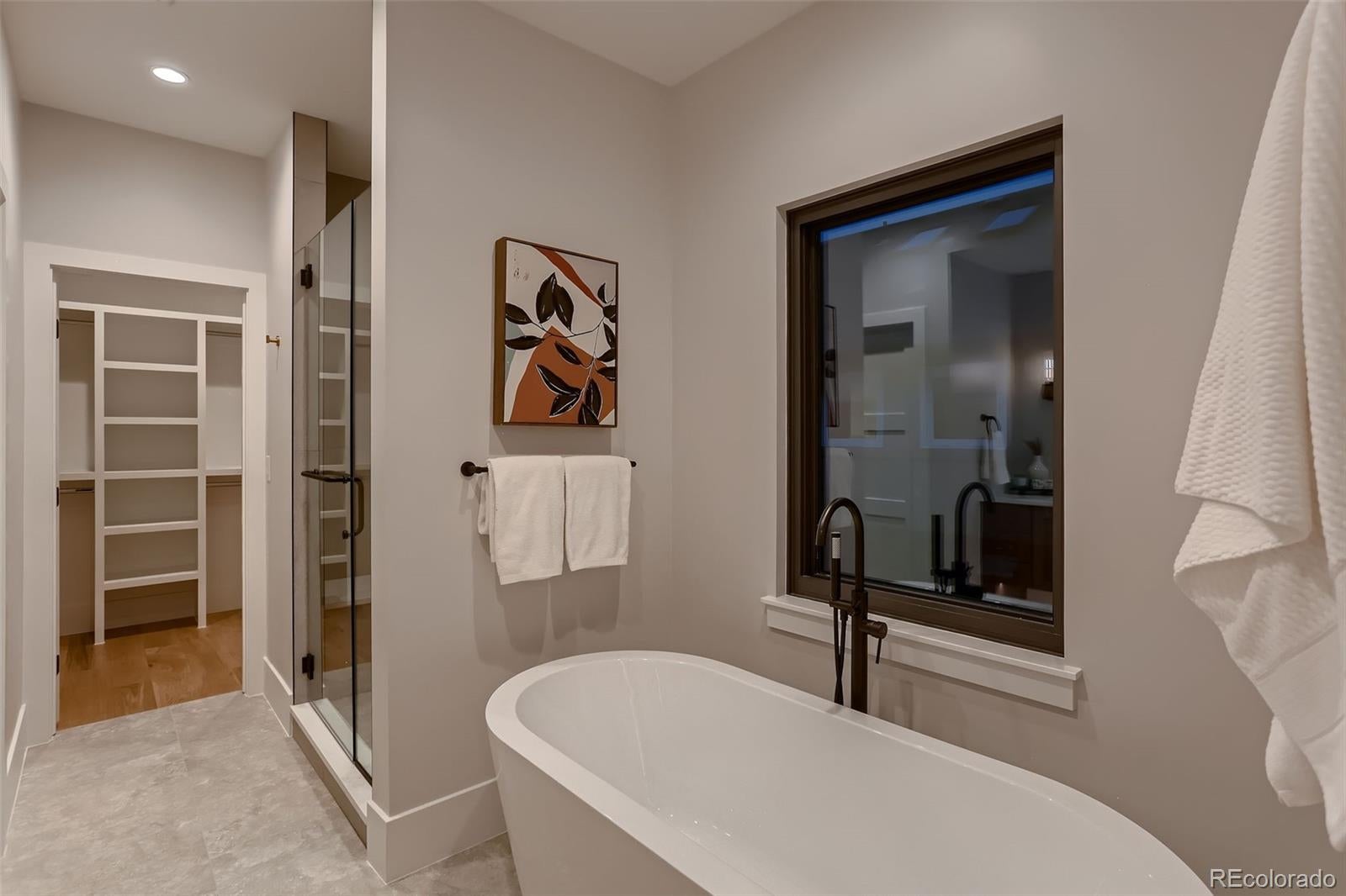 Denver, Colorado, 80206, United States, 4 Bedrooms Bedrooms, ,5 BathroomsBathrooms,Residential,Active,1900194