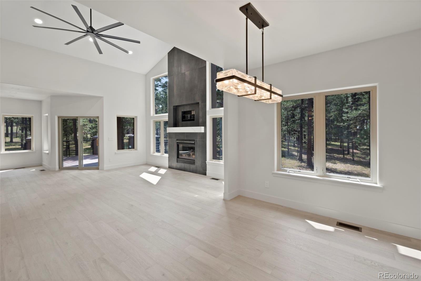 Colorado Springs, Colorado, 80908, United States, 4 Bedrooms Bedrooms, ,5 BathroomsBathrooms,Residential,Active,1941104