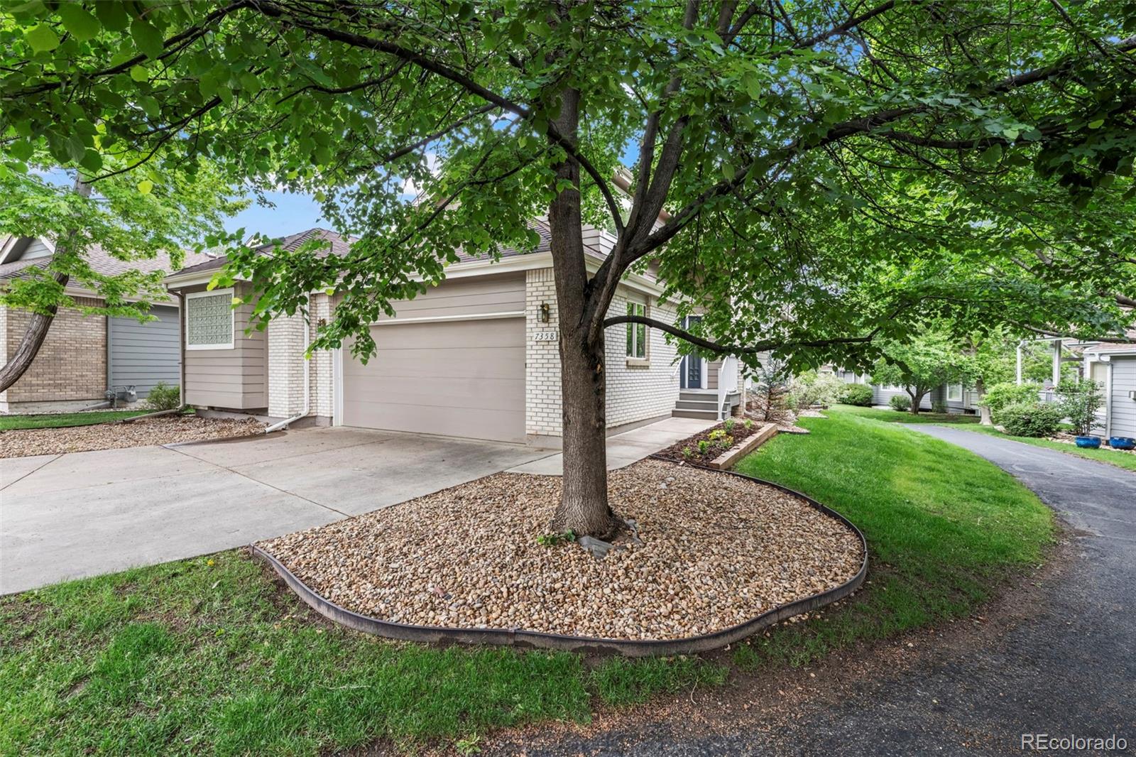Boulder, Colorado, 80301, United States, 3 Bedrooms Bedrooms, ,4 BathroomsBathrooms,Residential,Active,2052046