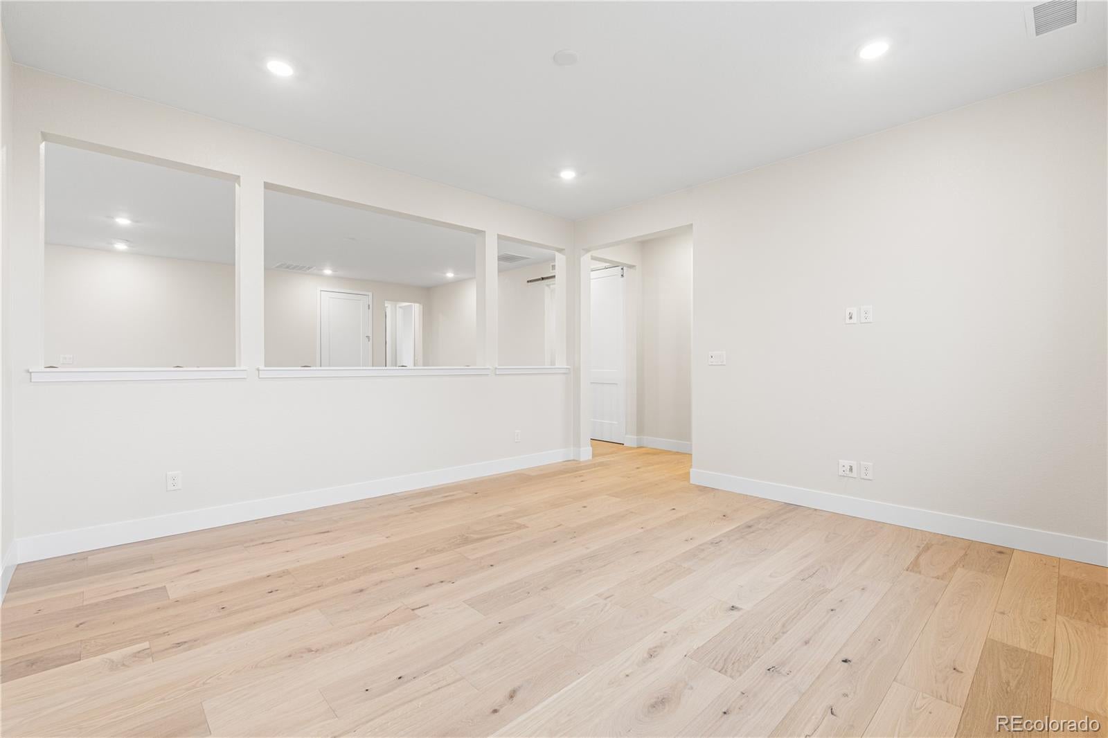 Castle Pines, Colorado, 80108, United States, 7 Bedrooms Bedrooms, ,8 BathroomsBathrooms,Residential,Active,1992239