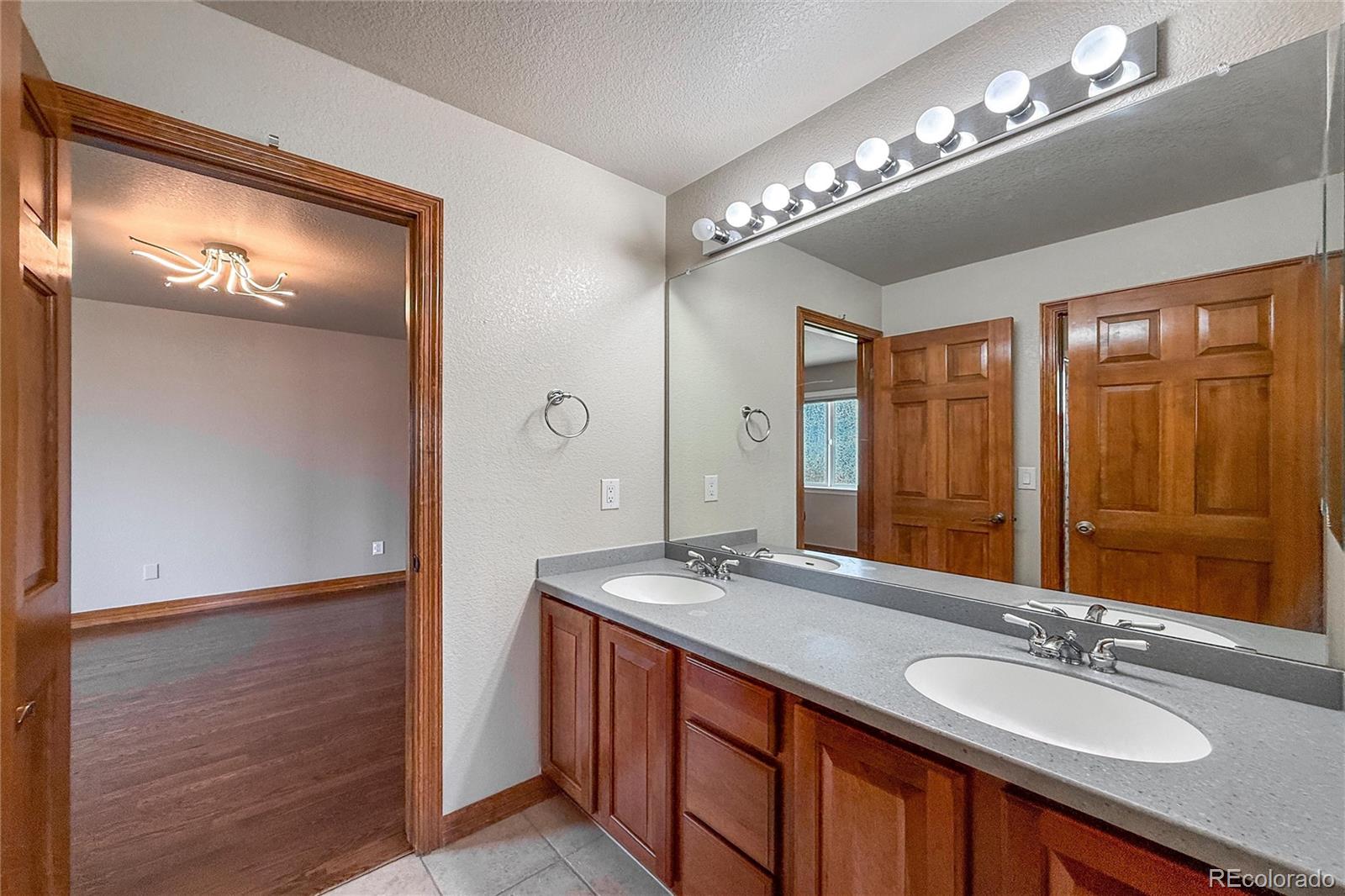 Longmont, Colorado, 80503, United States, 5 Bedrooms Bedrooms, ,5 BathroomsBathrooms,Residential,Active,2045763