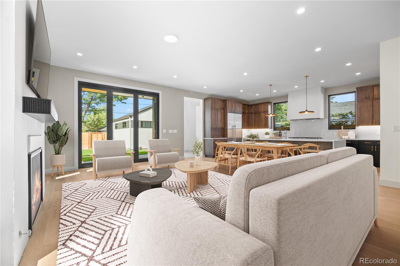 Denver, Colorado, 80210, United States, 7 Bedrooms Bedrooms, ,5 BathroomsBathrooms,Residential,Active,1953007