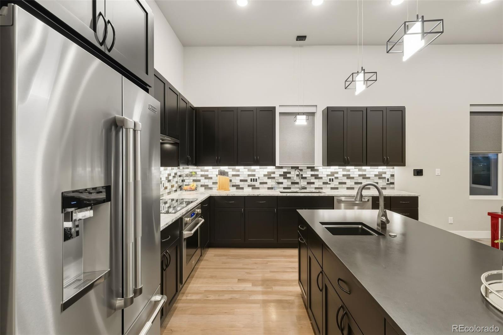 Colorado Springs, Colorado, 80904, United States, 4 Bedrooms Bedrooms, ,5 BathroomsBathrooms,Residential,Active,1985588