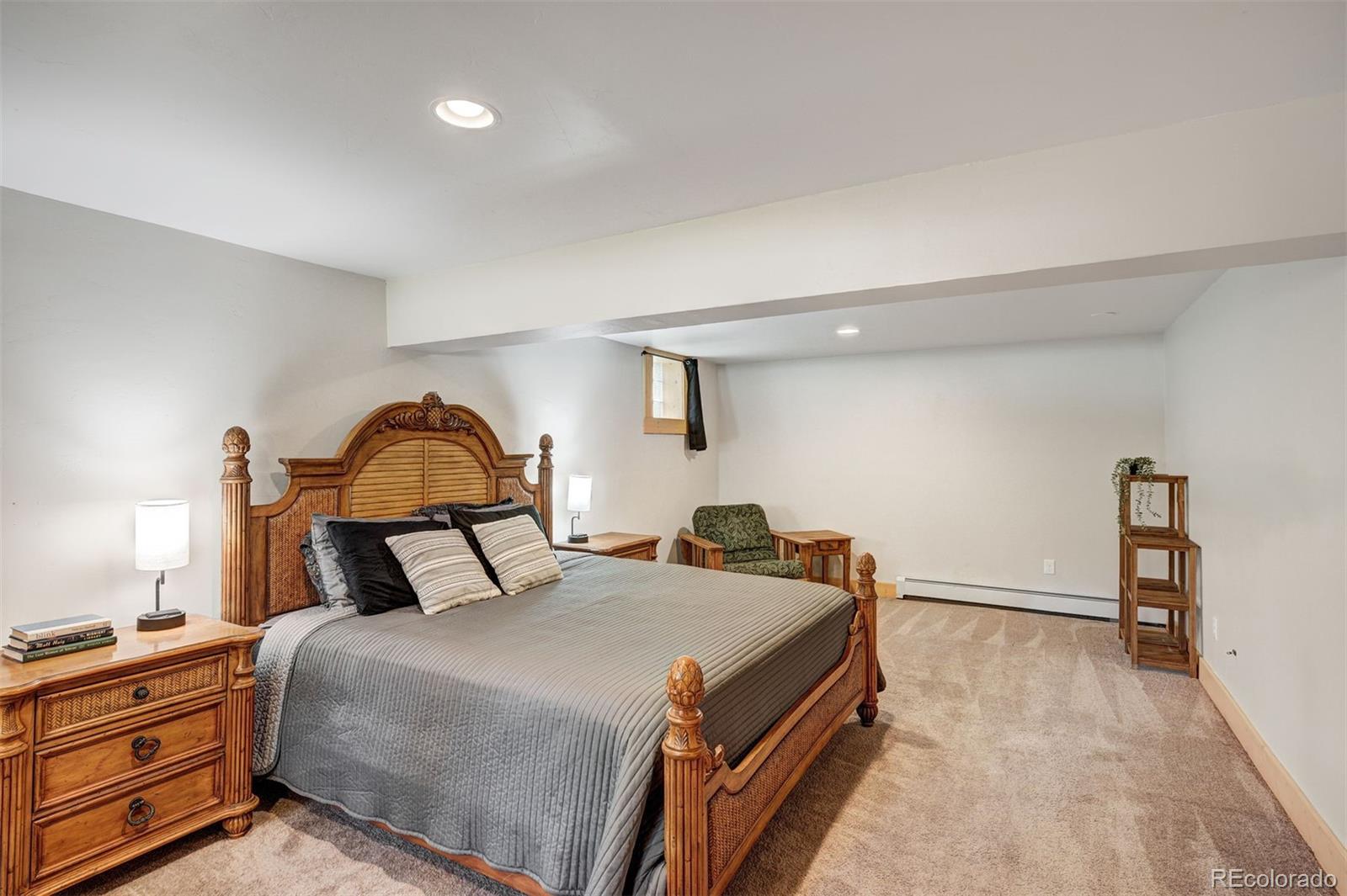 Breckenridge, Colorado, 80424, United States, 6 Bedrooms Bedrooms, ,5 BathroomsBathrooms,Residential,Active,1944016