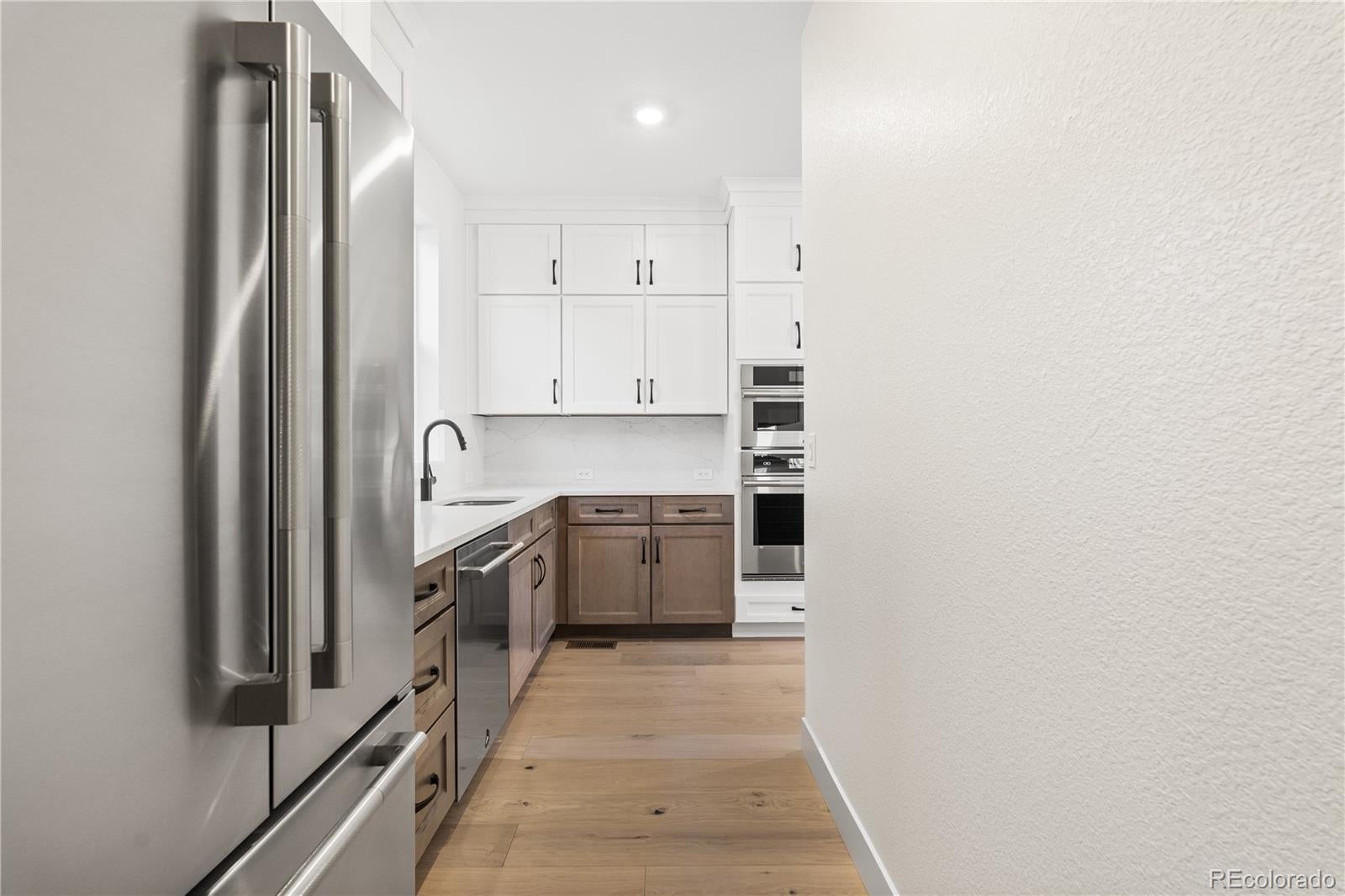 Lone Tree, Colorado, 80134, United States, 6 Bedrooms Bedrooms, ,7 BathroomsBathrooms,Residential,Active,1952989