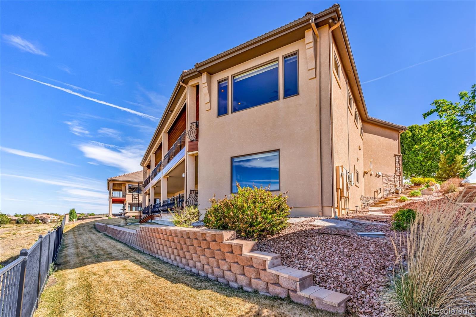Pueblo, Colorado, 81001, United States, 4 Bedrooms Bedrooms, ,5 BathroomsBathrooms,Residential,Active,2043836