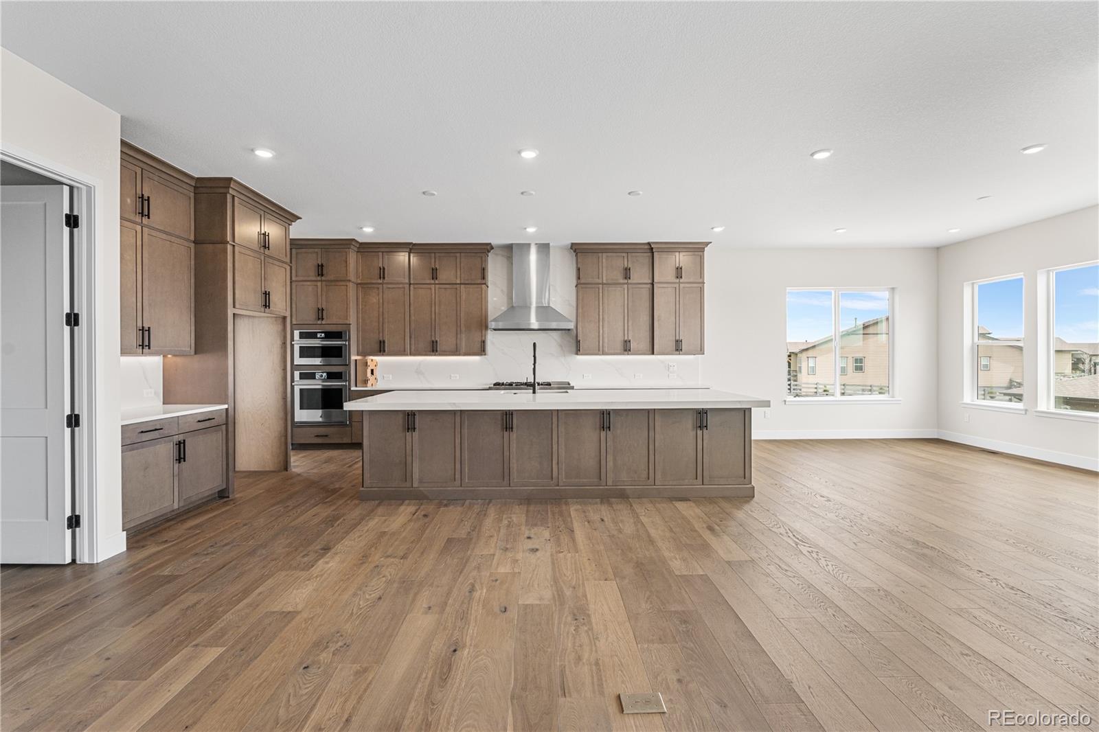 Castle Pines, Colorado, 80108, United States, ,5 BathroomsBathrooms,Residential,Active,1824040