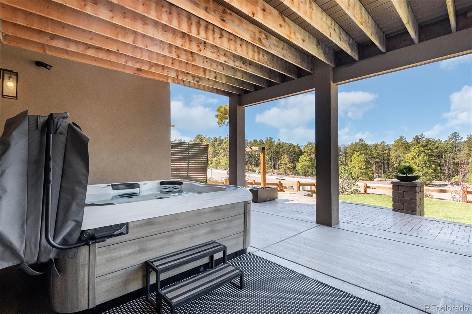 Monument, Colorado, 80132, United States, 5 Bedrooms Bedrooms, ,4 BathroomsBathrooms,Residential,Contingent,1992315