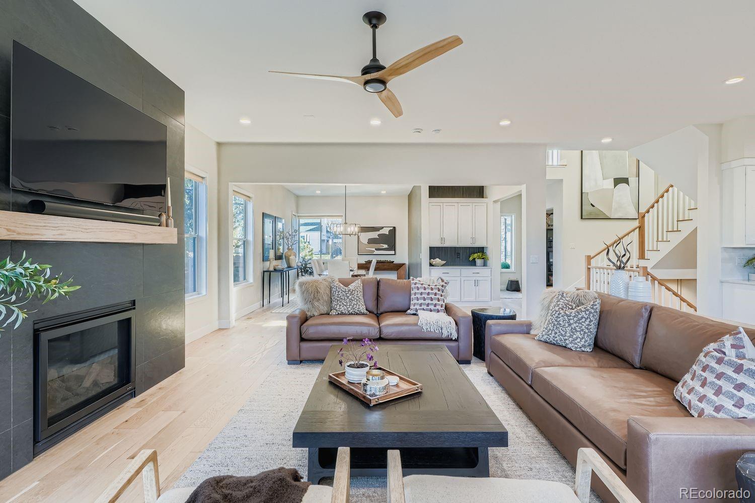 Denver, Colorado, 80210, United States, 5 Bedrooms Bedrooms, ,6 BathroomsBathrooms,Residential,Active,2010187