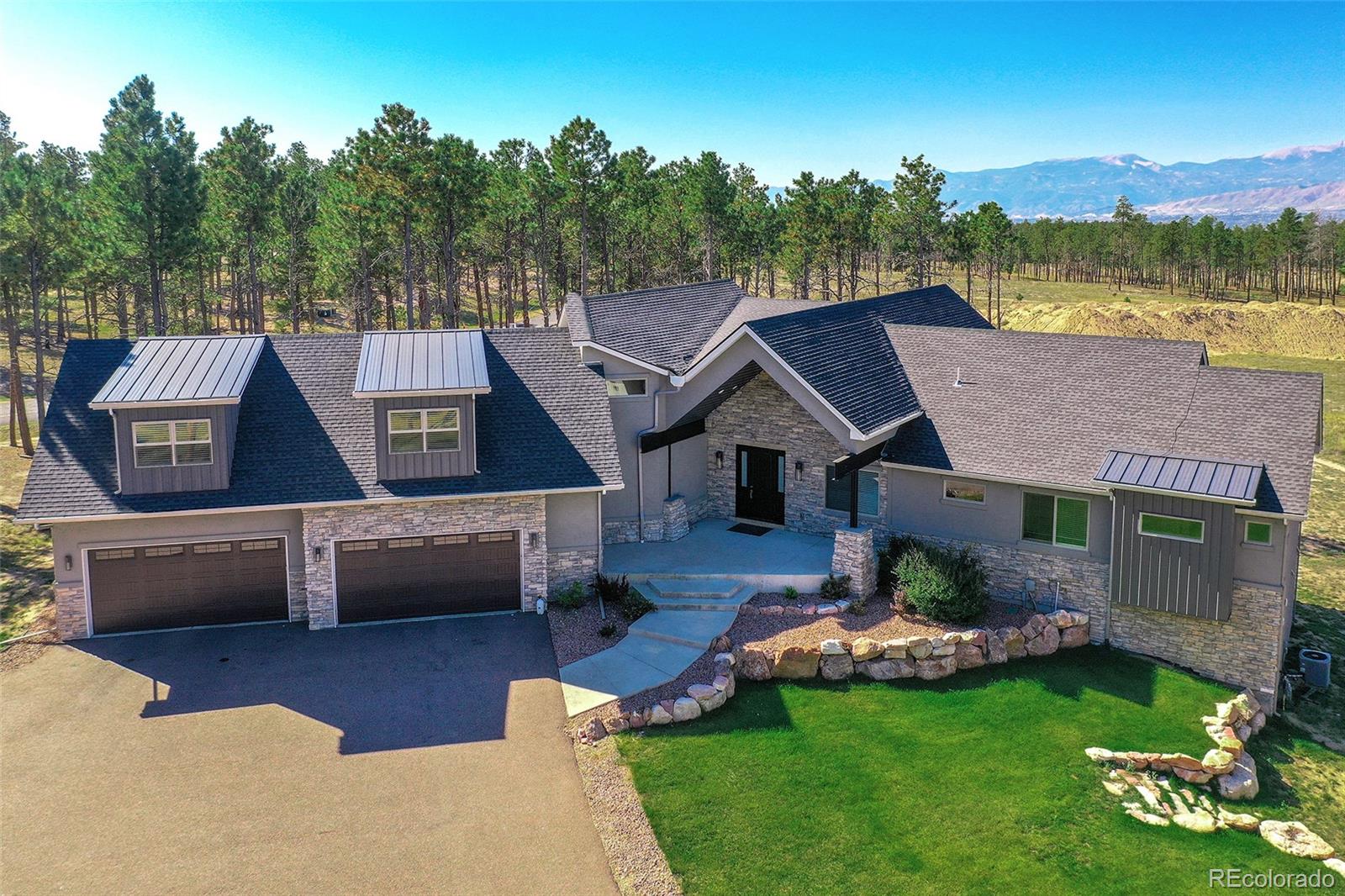 Colorado Springs, Colorado, 80908, United States, 7 Bedrooms Bedrooms, ,7 BathroomsBathrooms,Residential,Active,1941384