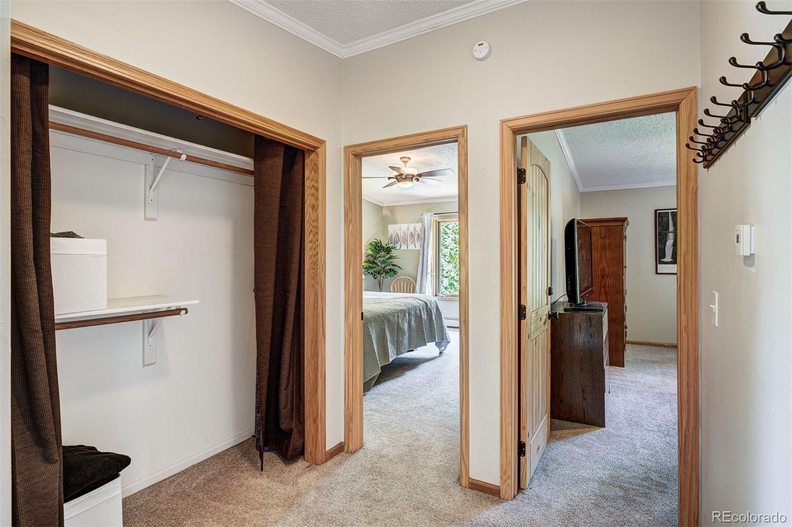 Breckenridge, Colorado, 80424, United States, 6 Bedrooms Bedrooms, ,5 BathroomsBathrooms,Residential,Active,1944016