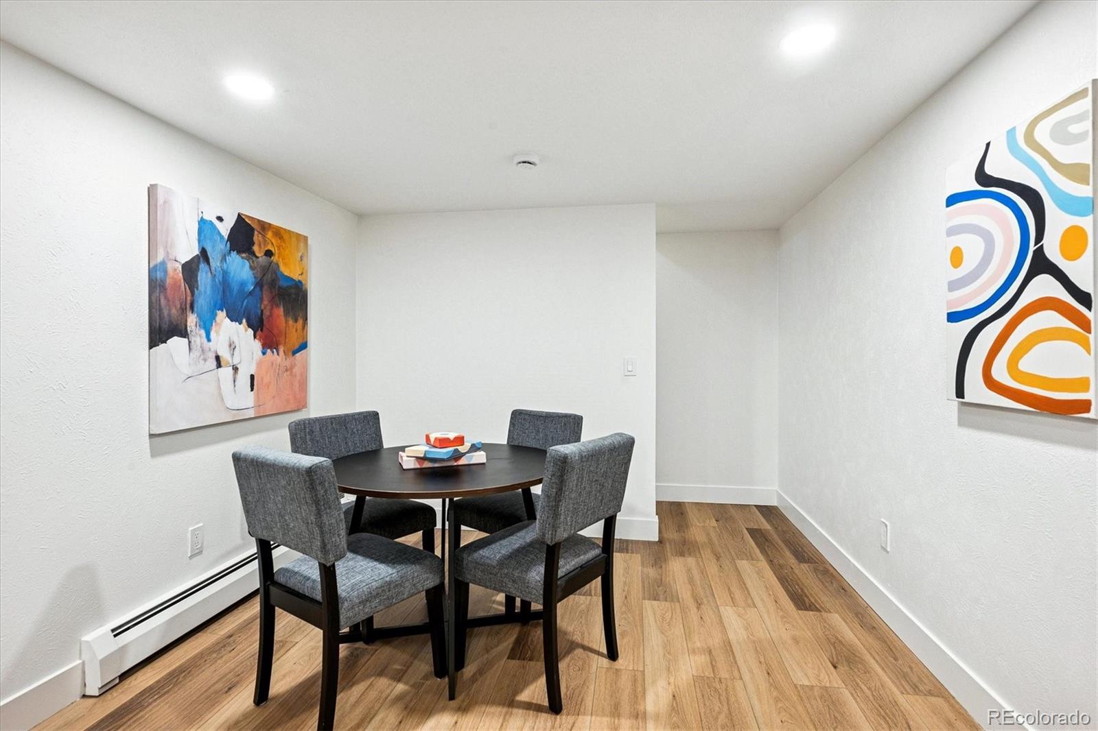 Denver, Colorado, 80237, United States, 5 Bedrooms Bedrooms, ,4 BathroomsBathrooms,Residential,Active,2008256