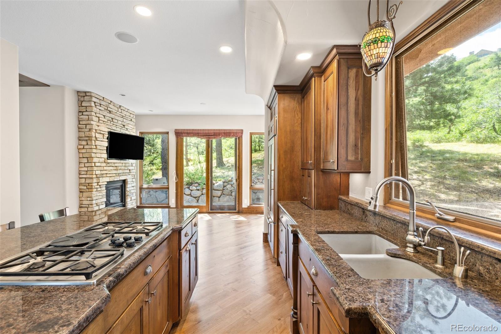 Colorado Springs, Colorado, 80919, United States, 4 Bedrooms Bedrooms, ,4 BathroomsBathrooms,Residential,Active,1909853