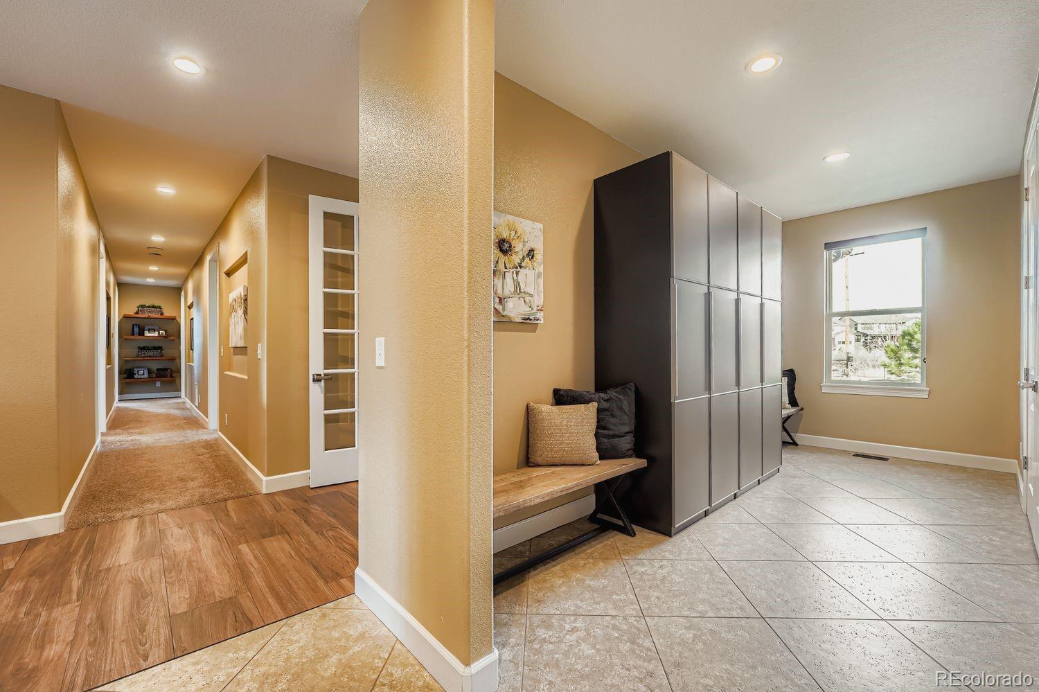 Littleton, Colorado, 80125, United States, 4 Bedrooms Bedrooms, ,5 BathroomsBathrooms,Residential,Active,2008311