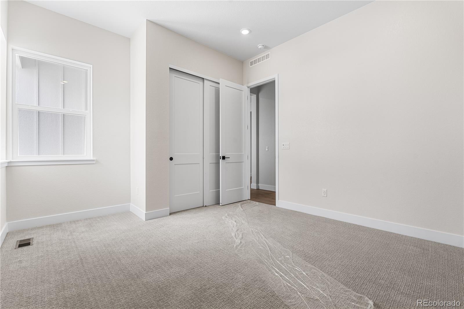 Castle Pines, Colorado, 80108, United States, ,5 BathroomsBathrooms,Residential,Active,1824040