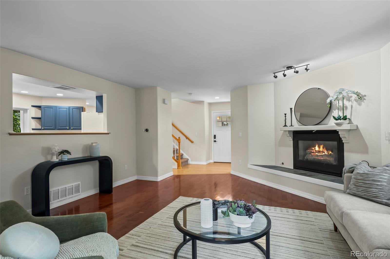Boulder, Colorado, 80304, United States, 4 Bedrooms Bedrooms, ,4 BathroomsBathrooms,Residential,Active,1944088