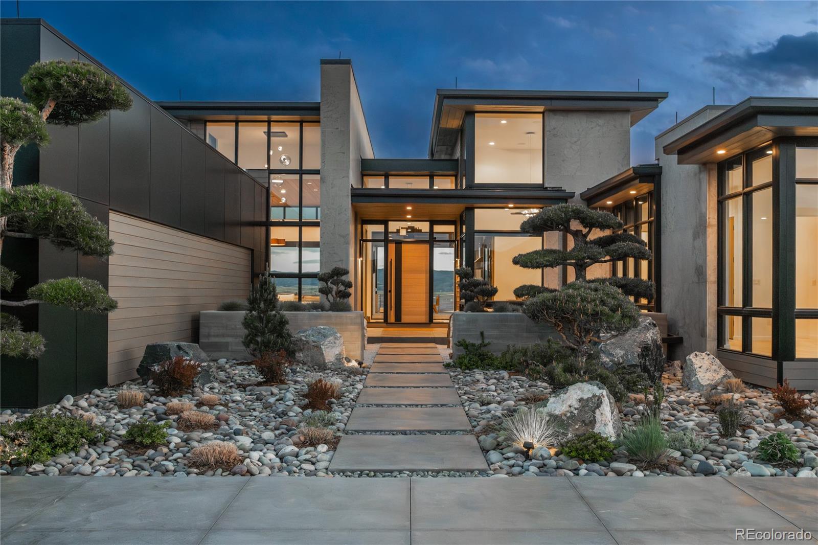Highlands Ranch, Colorado, 80126, United States, 4 Bedrooms Bedrooms, ,7 BathroomsBathrooms,Residential,Active,2045709