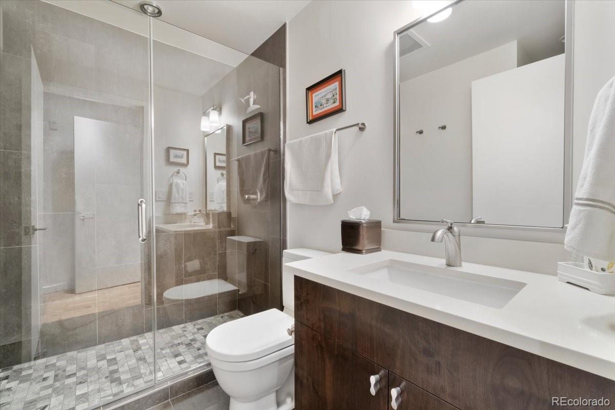 Denver, Colorado, 80202, United States, 3 Bedrooms Bedrooms, ,3 BathroomsBathrooms,Residential,Active,1943795