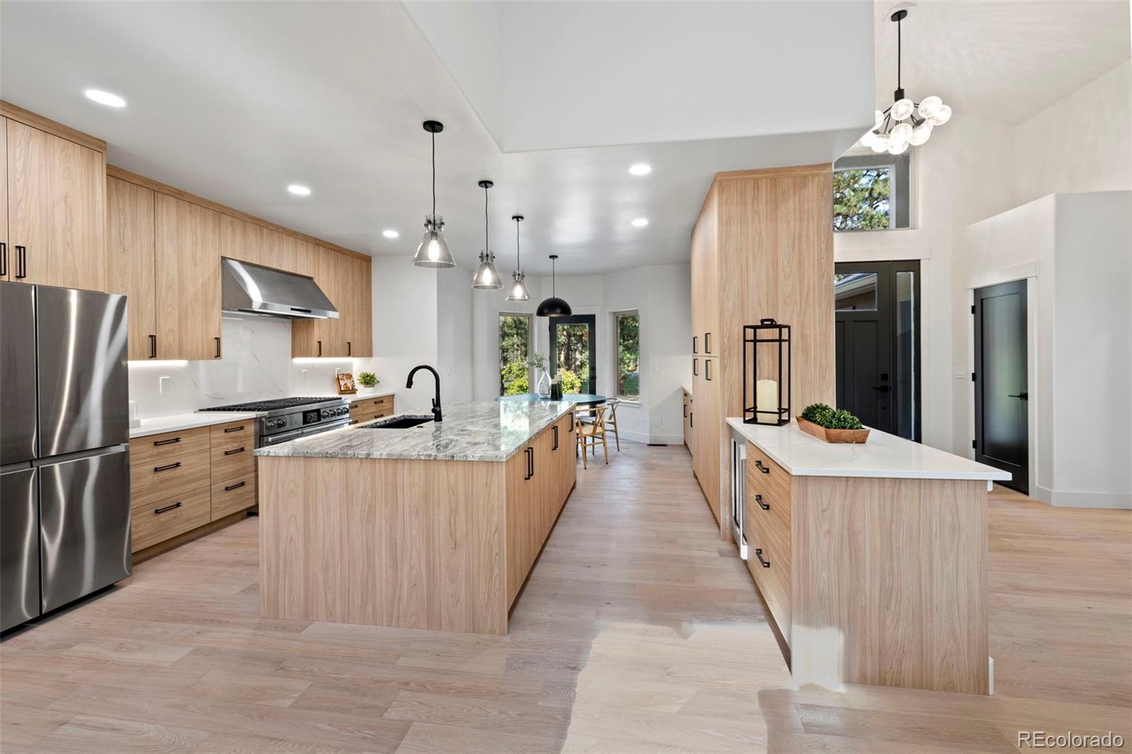 Colorado Springs, Colorado, 80908, United States, 4 Bedrooms Bedrooms, ,5 BathroomsBathrooms,Residential,Active,1999177