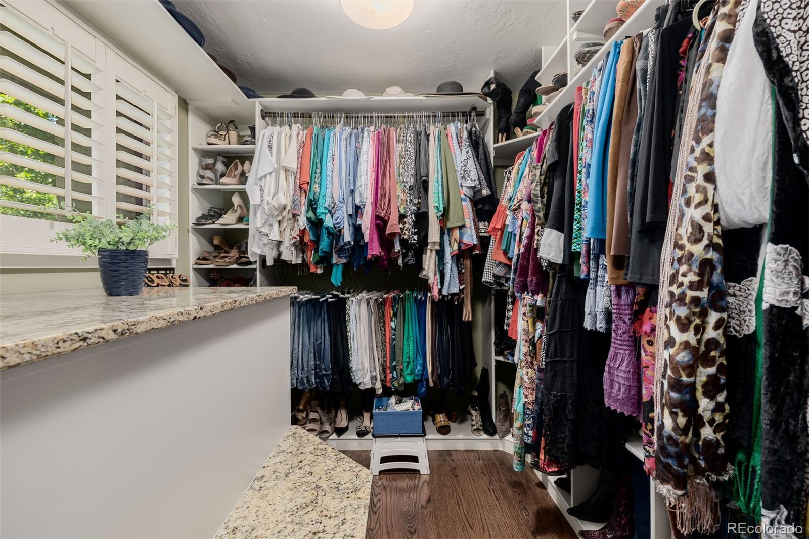 Greenwood Village, Colorado, 80121, United States, 4 Bedrooms Bedrooms, ,5 BathroomsBathrooms,Residential,Active,1888462