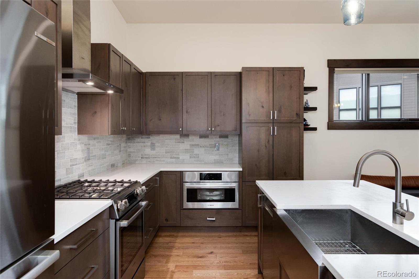 Silverthorne, Colorado, 80498, United States, 3 Bedrooms Bedrooms, ,3 BathroomsBathrooms,Residential,Active,1823934