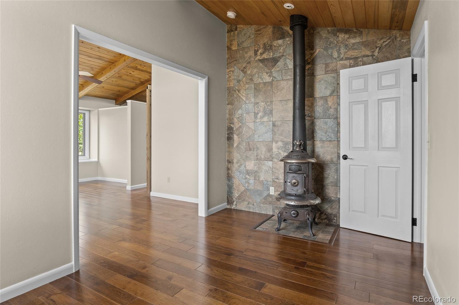 Castle Rock, Colorado, 80108, United States, 4 Bedrooms Bedrooms, ,3 BathroomsBathrooms,Residential,Active,1904153
