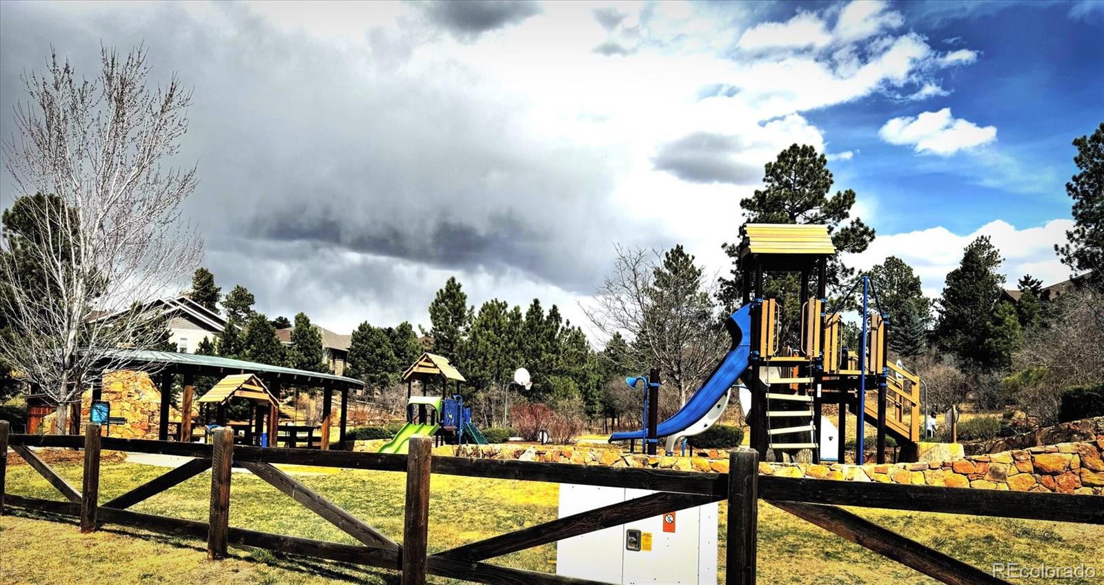 Castle Rock, Colorado, 80104, United States, 4 Bedrooms Bedrooms, ,5 BathroomsBathrooms,Residential,Active,2034010