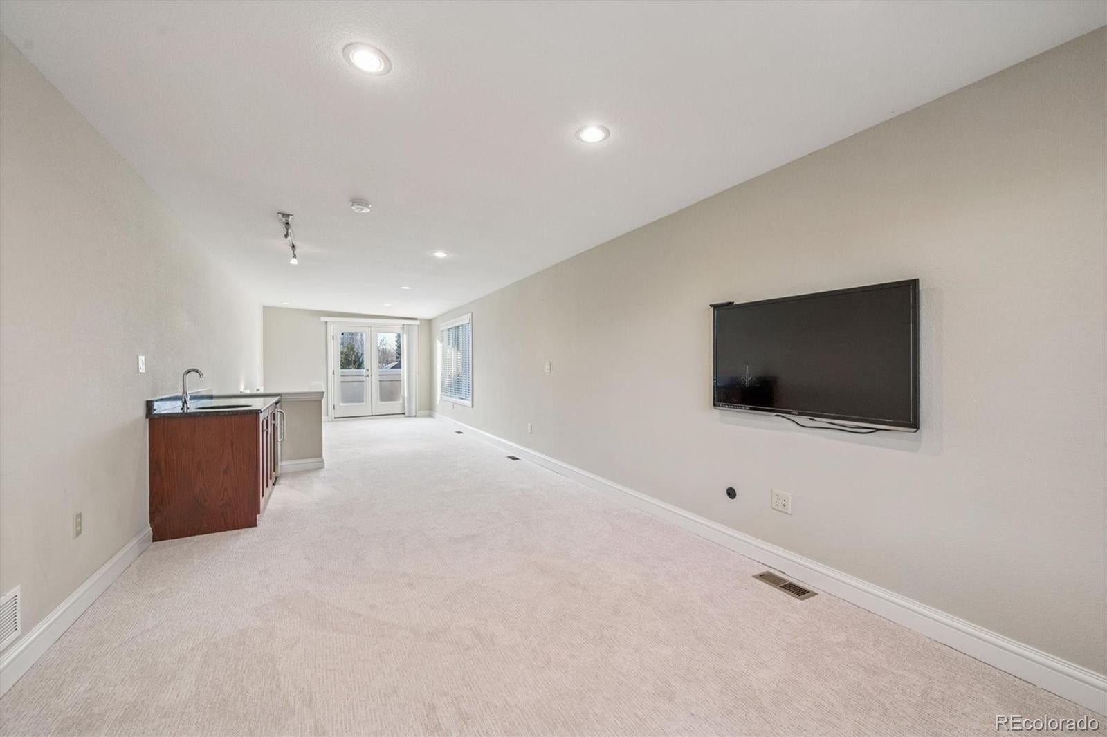 Denver, Colorado, 80209, United States, 3 Bedrooms Bedrooms, ,4 BathroomsBathrooms,Residential,Active,2006895