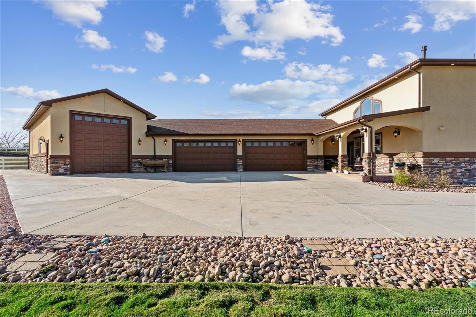 Brighton, Colorado, 80602, United States, 7 Bedrooms Bedrooms, ,5 BathroomsBathrooms,Residential,Active,2010194