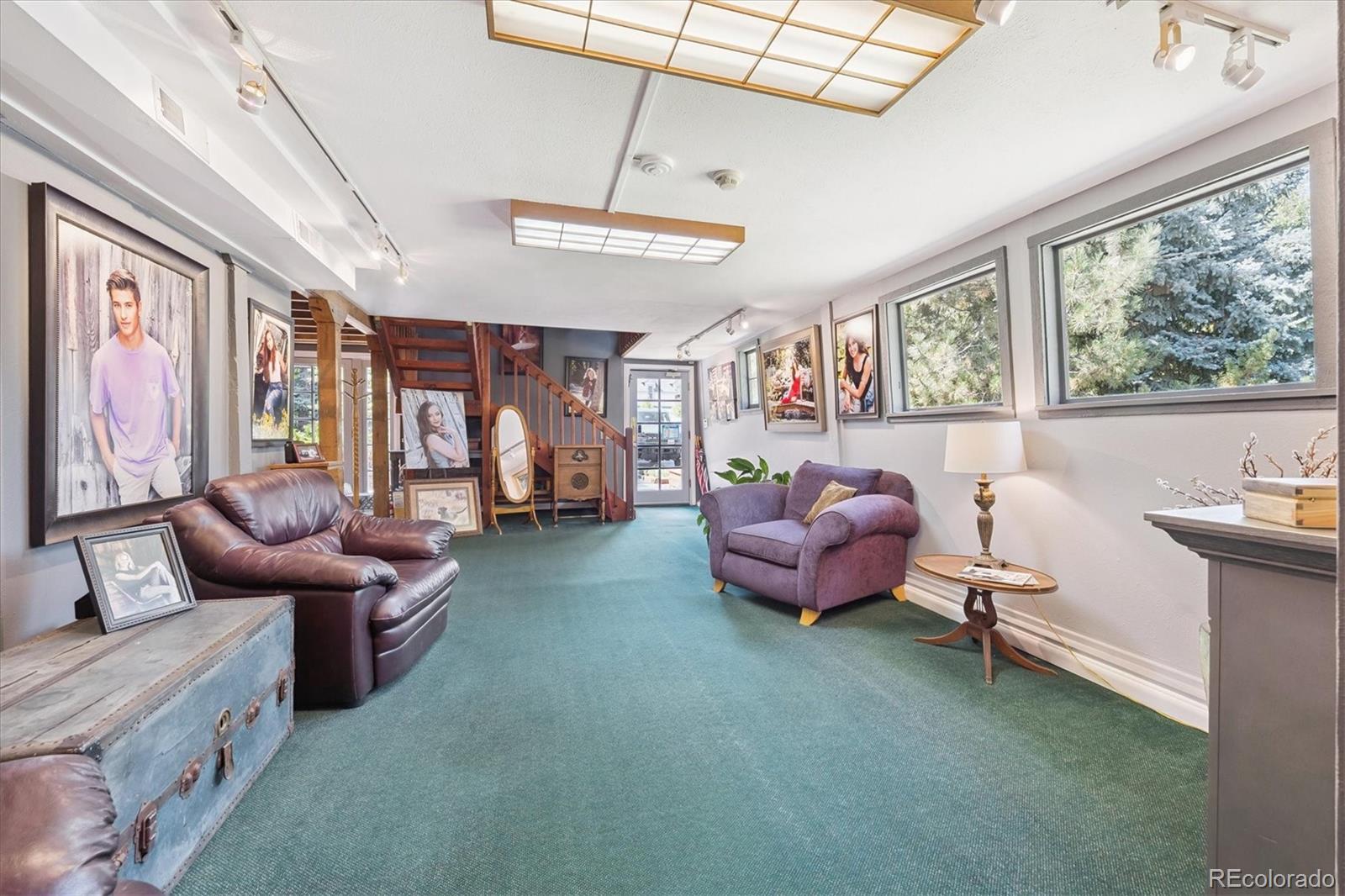 Lakewood, Colorado, 80232, United States, 4 Bedrooms Bedrooms, ,3 BathroomsBathrooms,Residential,Active,1929429