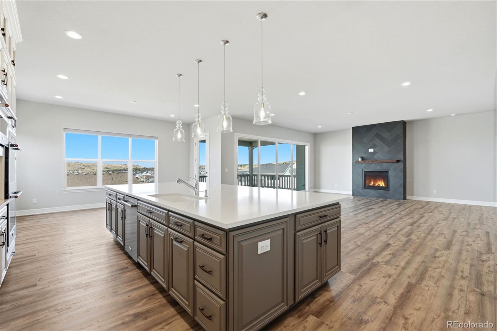 Castle Rock, Colorado, 80104, United States, 3 Bedrooms Bedrooms, ,3 BathroomsBathrooms,Residential,Active,2013637