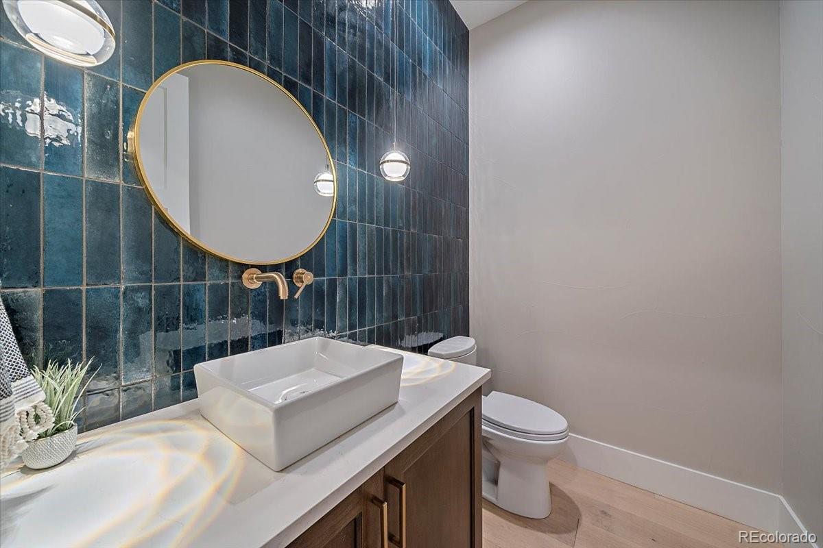 Franktown, Colorado, 80116, United States, 4 Bedrooms Bedrooms, ,5 BathroomsBathrooms,Residential,Active,1922528