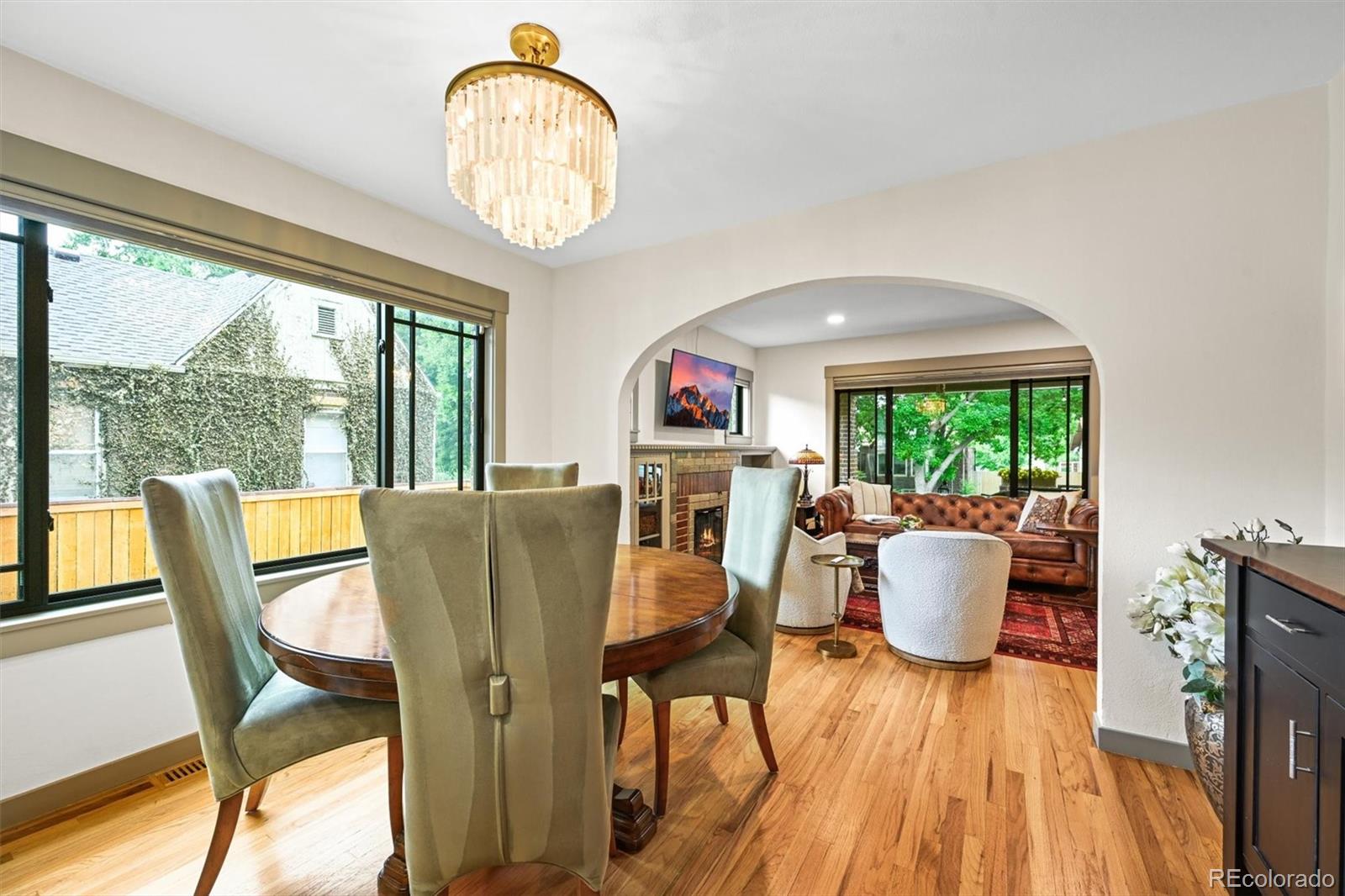 Denver, Colorado, 80210, United States, 3 Bedrooms Bedrooms, ,3 BathroomsBathrooms,Residential,Active,2045001
