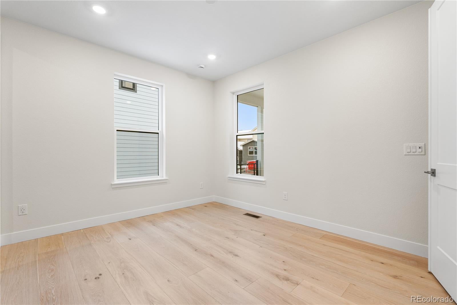 Lone Tree, Colorado, 80134, United States, 6 Bedrooms Bedrooms, ,6 BathroomsBathrooms,Residential,Active,2010173