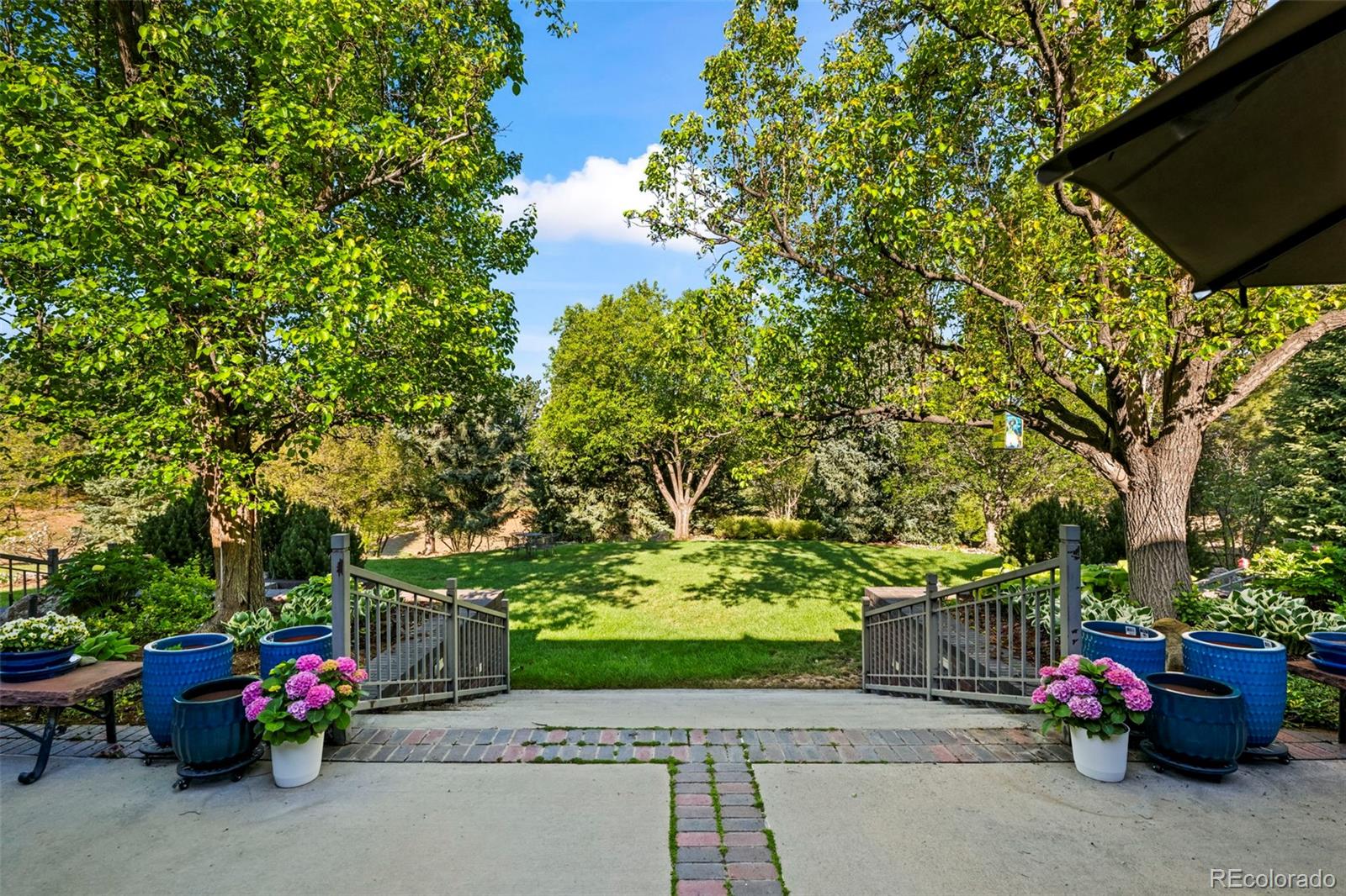 Niwot, Colorado, 80503, United States, 4 Bedrooms Bedrooms, ,7 BathroomsBathrooms,Residential,Active,2033352