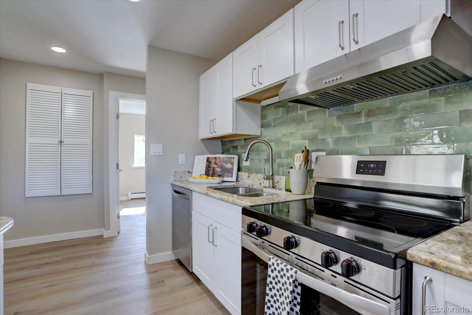 Lyons, Colorado, 80540, United States, 3 Bedrooms Bedrooms, ,2 BathroomsBathrooms,Residential,Active,1970923