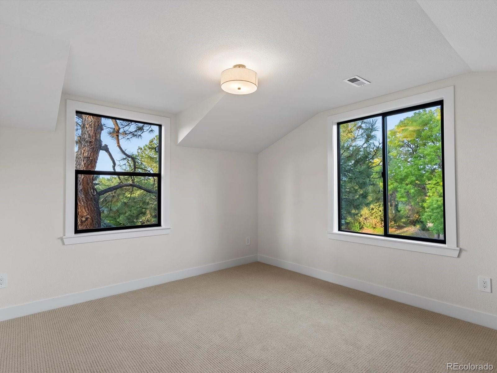 Greenwood Village, Colorado, 80111, United States, 5 Bedrooms Bedrooms, ,4 BathroomsBathrooms,Residential,Active,1952613