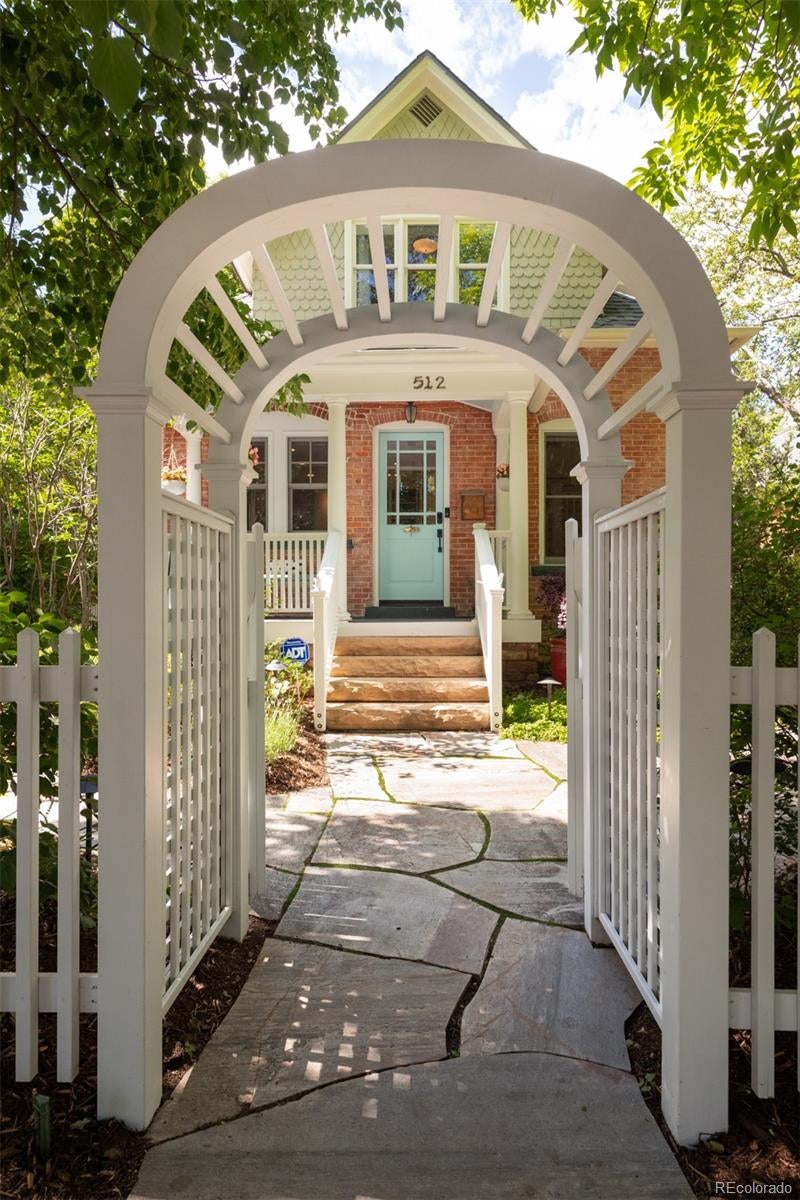 Boulder, Colorado, 80302, United States, 4 Bedrooms Bedrooms, ,5 BathroomsBathrooms,Residential,Active,1953427