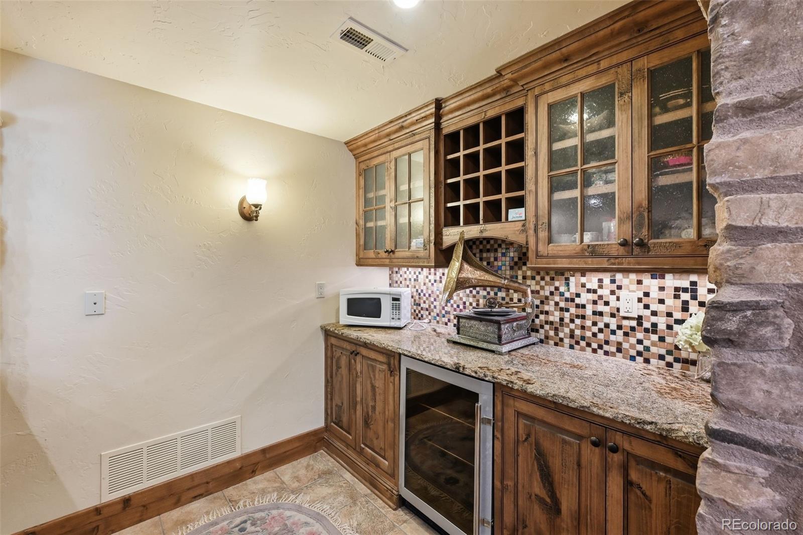 Colorado Springs, Colorado, 80906, United States, 4 Bedrooms Bedrooms, ,6 BathroomsBathrooms,Residential,Active,2043811