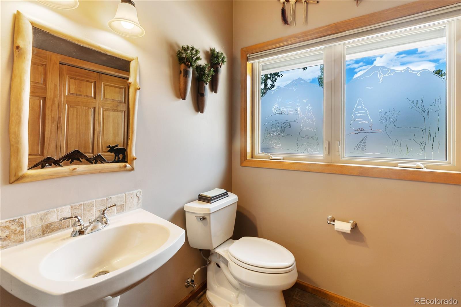 Woodland Park, Colorado, 80863, United States, 6 Bedrooms Bedrooms, ,5 BathroomsBathrooms,Residential,Active,1899223