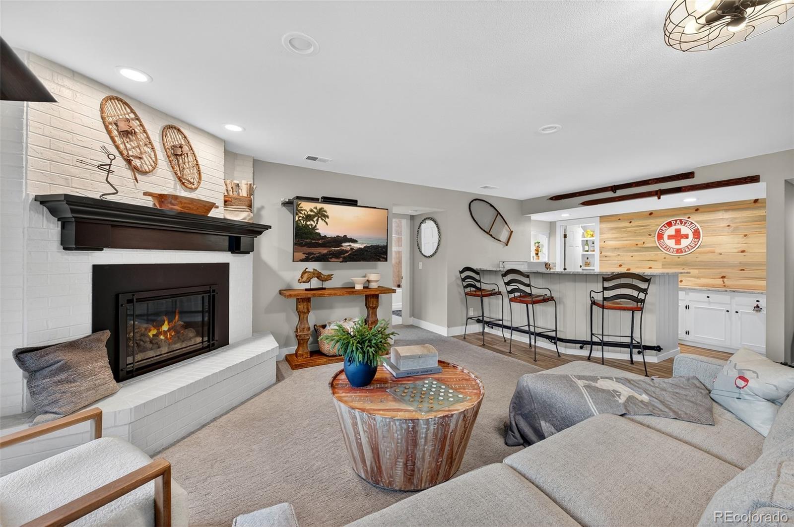 Littleton, Colorado, 80127, United States, 4 Bedrooms Bedrooms, ,5 BathroomsBathrooms,Residential,Active,1964263