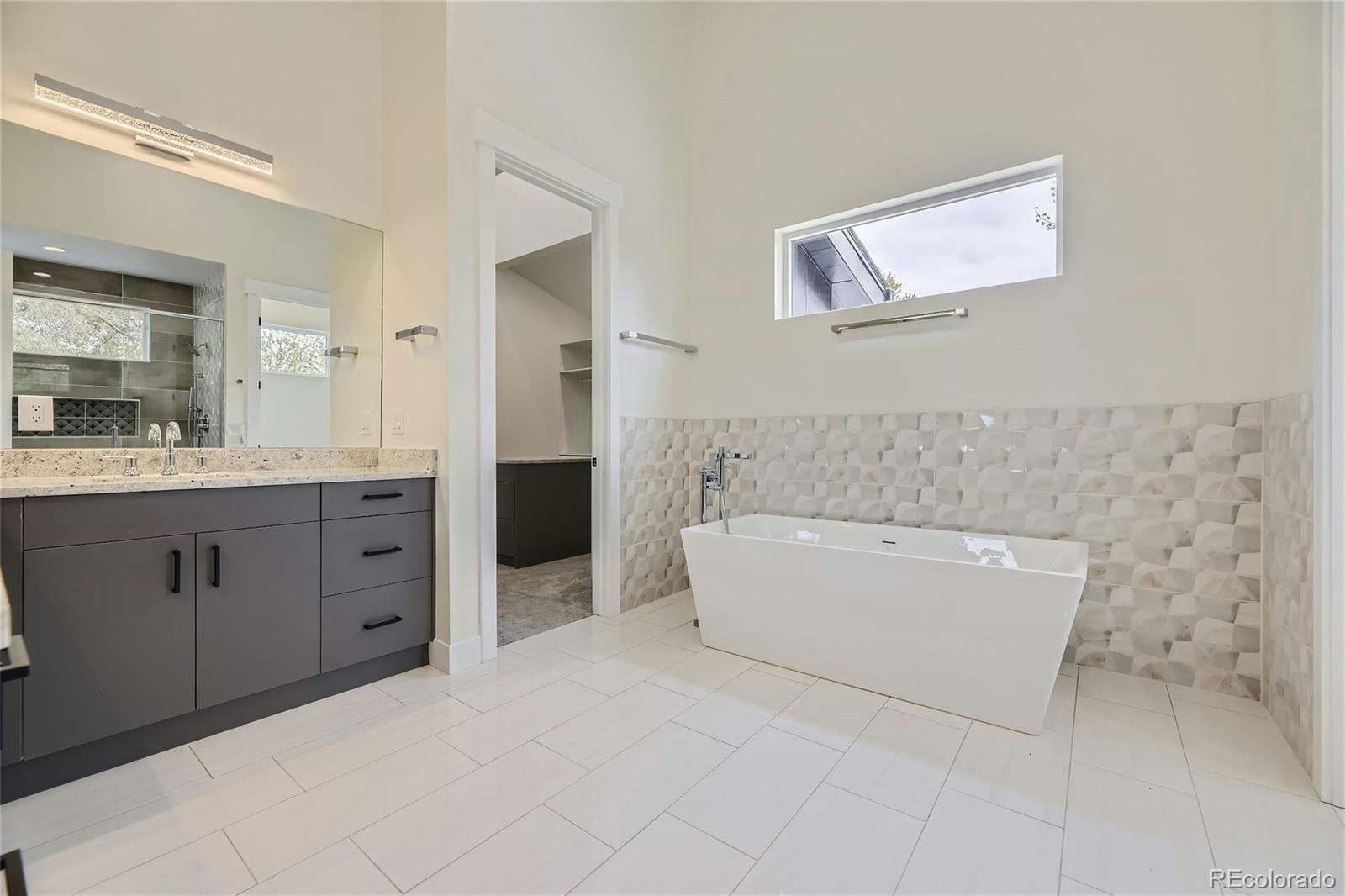 Denver, Colorado, 80222, United States, 6 Bedrooms Bedrooms, ,7 BathroomsBathrooms,Residential,Active,1769916