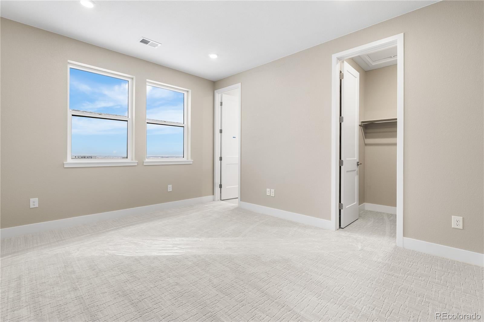 Lone Tree, Colorado, 80134, United States, 6 Bedrooms Bedrooms, ,7 BathroomsBathrooms,Residential,Active,2010172