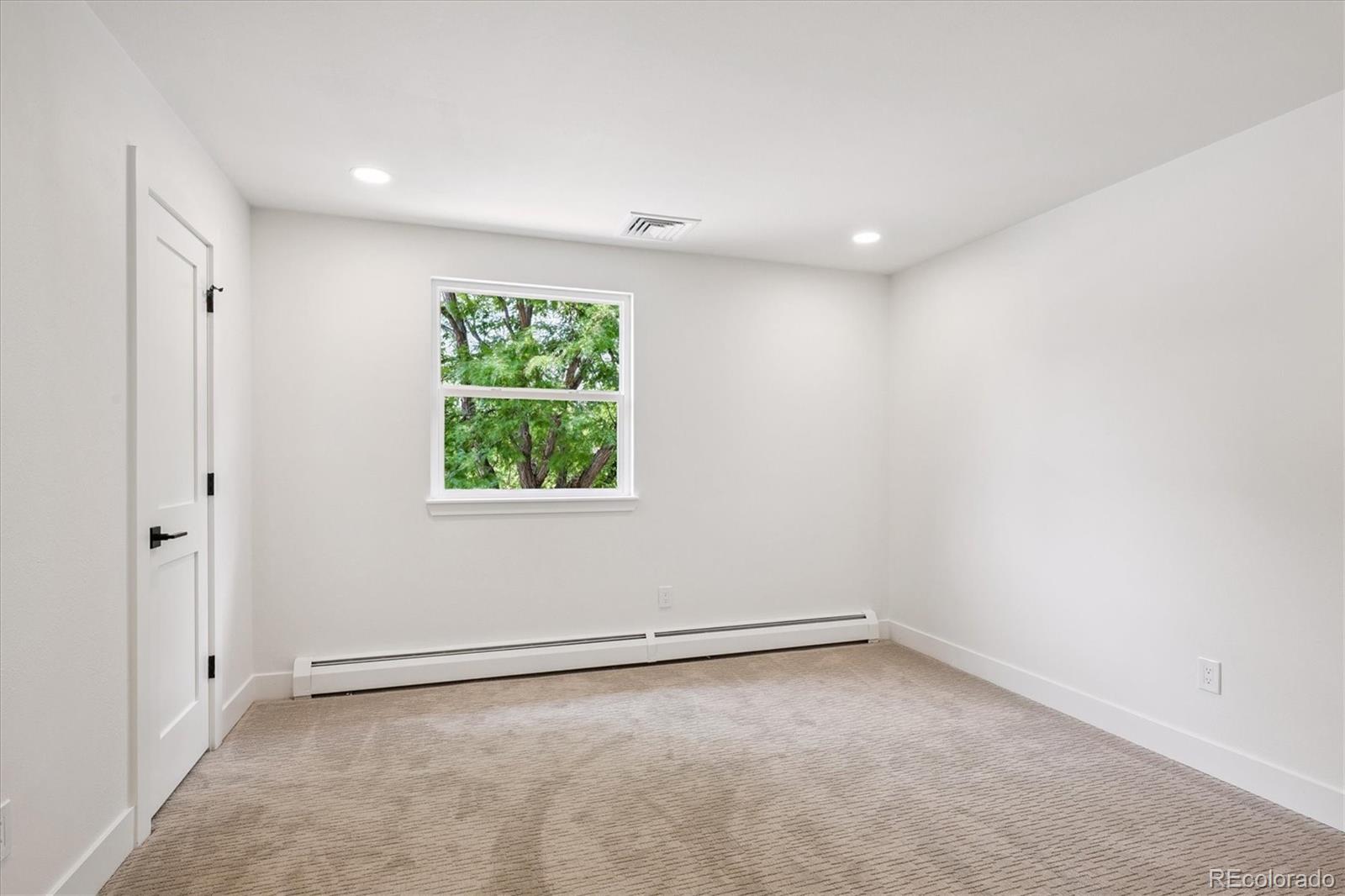 Denver, Colorado, 80237, United States, ,4 BathroomsBathrooms,Residential,Active,1894229